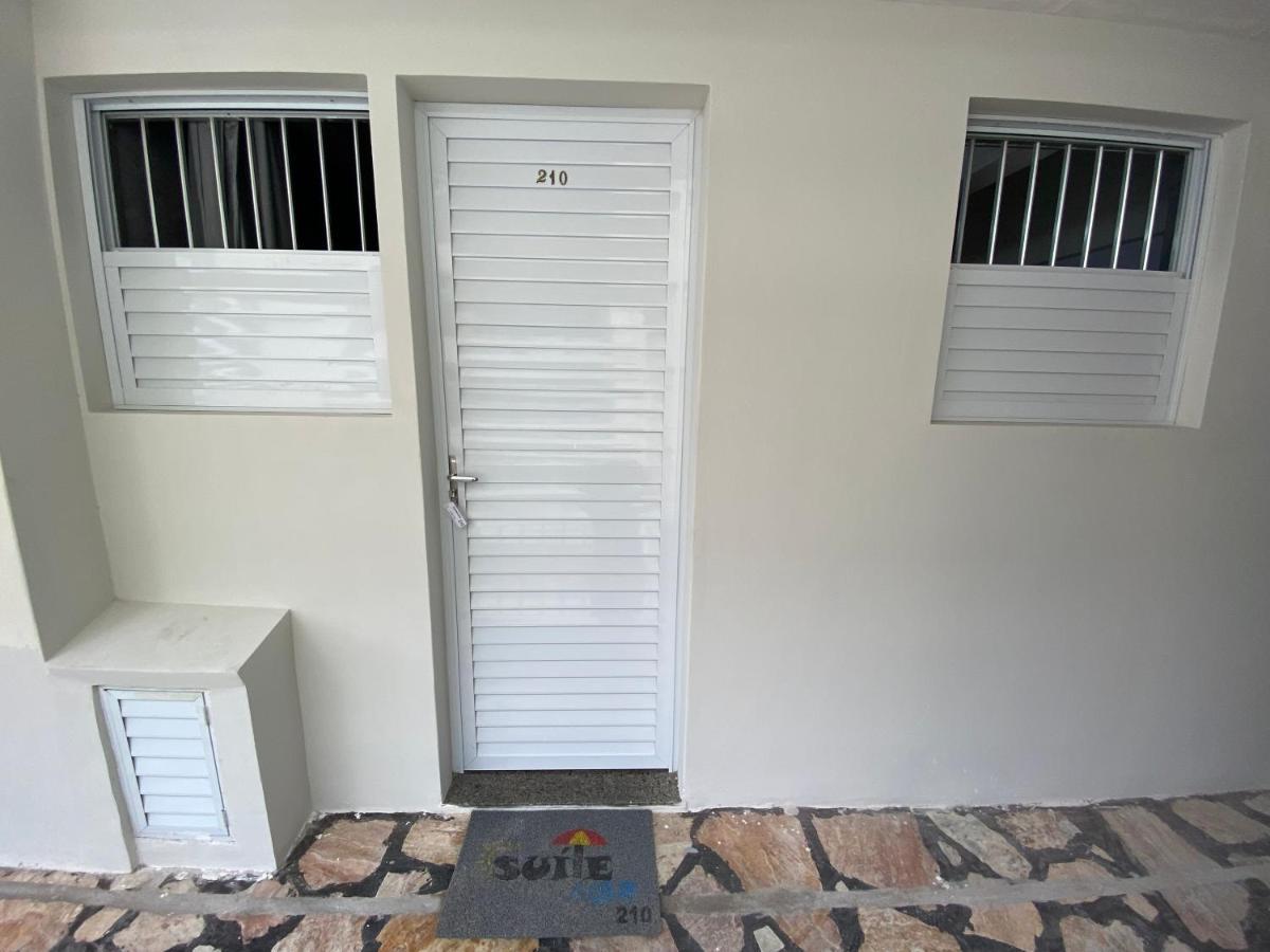 Suite Mar 210 - Economica E Compacta - Praia Do Morro - Predio Frente Mar Com Elevador, Atravessou A Avenida, Ja Esta Na Praia - Garagem - Internet Guarapari Exterior foto
